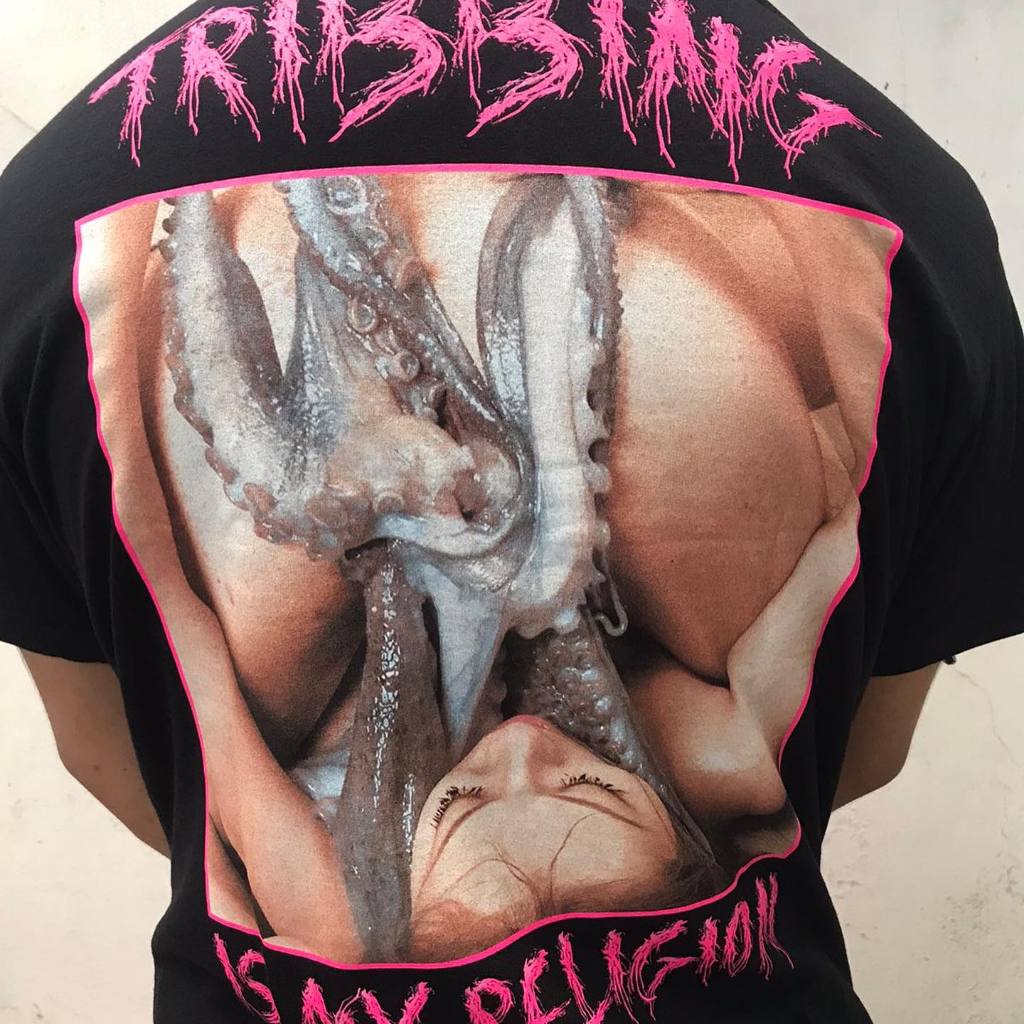 ORIGINAL TSHIRT LESBIAN TRIBBING SQUIRT - Tribbing is my Religion - Ikhtus  Merchandise